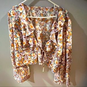 NWT Cider Curve & Plus Long Sleeve Floral Tie Blouse